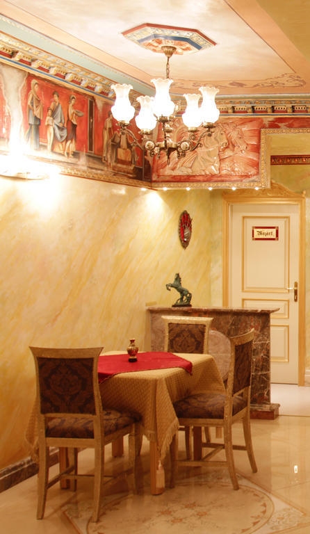 Boutique Fernando 3* Tiranë